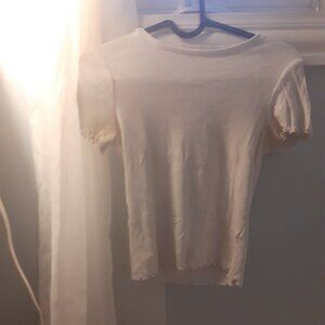 White tee shirt